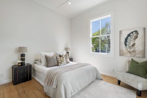 Photo of property in 95 Vauxhall Road, Devonport, Auckland, 0624