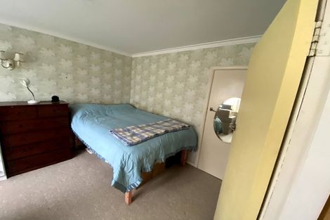 Photo of property in 27 Saint Albans Avenue, Hokowhitu, Palmerston North, 4410
