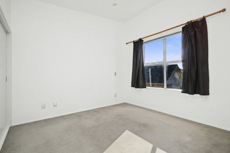 Photo of property in 73 Saddleback Grove, Karori, Wellington, 6012