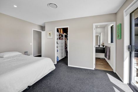 Photo of property in 10 Mercade Close, Stratford, 4332