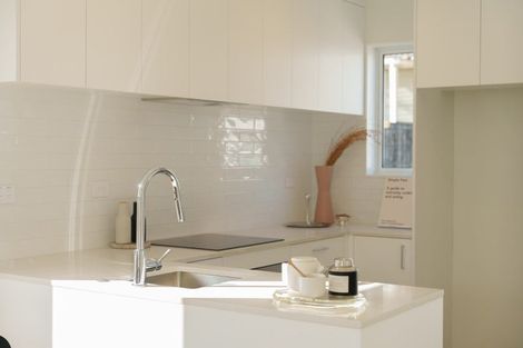 Photo of property in 2/5 Preston Avenue, Henderson, Auckland, 0610