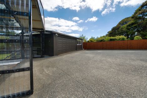 Photo of property in 19 Kohu Road, Titirangi, Auckland, 0604