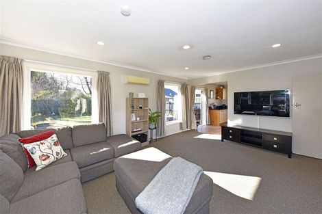 Photo of property in 6 Gregan Crescent, Burnside, Christchurch, 8053