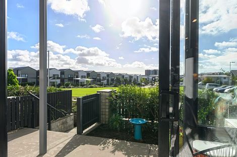 Photo of property in 34 Nugget Avenue, Hobsonville, Auckland, 0616