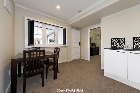 Photo of property in 19 Kohu Road, Titirangi, Auckland, 0604