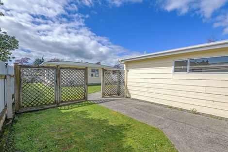 Photo of property in 18 Acacia Street, Kelvin Grove, Palmerston North, 4414