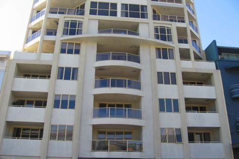 Photo of property in 2f/5 Kent Terrace, Mount Victoria, Wellington, 6011