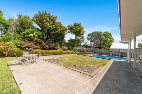 Photo of property in 17 Gala Place, Henderson, Auckland, 0612