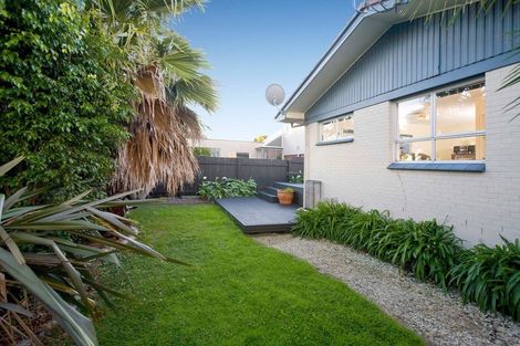 Photo of property in 1/206 Bucklands Beach Road, Bucklands Beach, Auckland, 2012