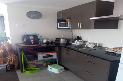 Photo of property in 53 Popokatea Drive, Takanini, 2112