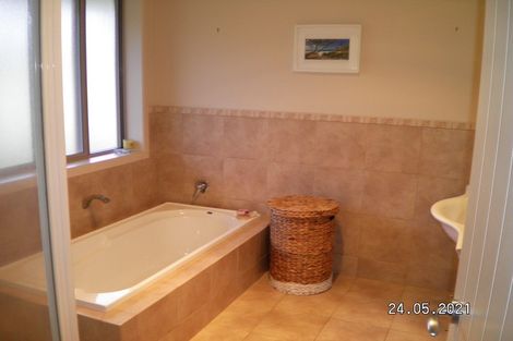 Photo of property in 1 Glenroy Place, Cambridge, 3434