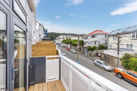 Photo of property in Pirie Street Townhouses, 12/35u Pirie Street, Mount Victoria, Wellington, 6011