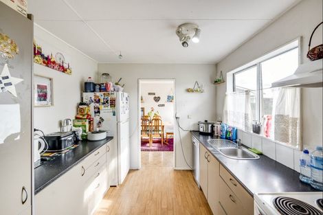 Photo of property in 250 Flaxmere Avenue, Flaxmere, Hastings, 4120