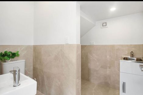 Photo of property in 1/15 Old Wairoa Road, Papakura, 2110
