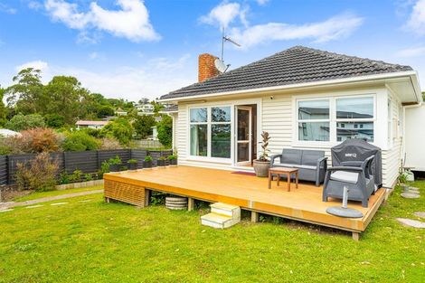 Photo of property in 1/37 Weldene Avenue, Glenfield, Auckland, 0629