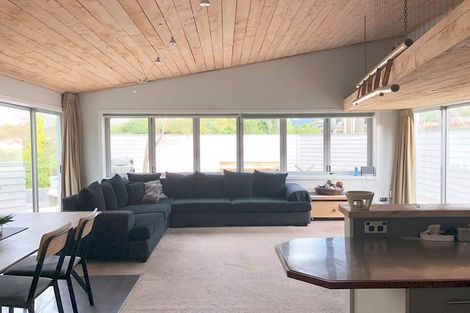 Photo of property in 3a Levy Road, Glen Eden, Auckland, 0602