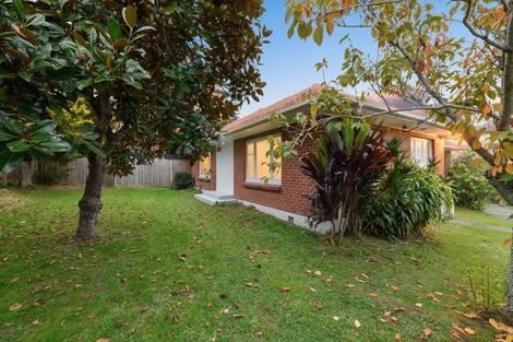Photo of property in 2a Kereru Street, Henderson, Auckland, 0612