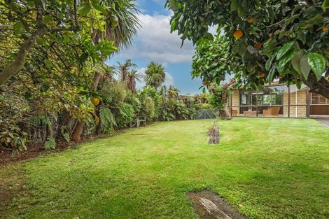 Photo of property in 16 Suffolk Crescent, Feilding, 4702