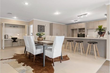 Photo of property in 13a Poto Street, Te Atatu South, Auckland, 0610