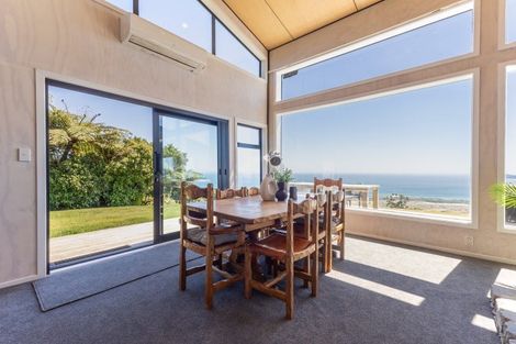 Photo of property in 198-200 Maungakotukutuku Road, Paraparaumu, 5032