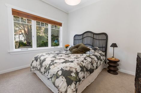 Photo of property in 24 Walter Road, Lowry Bay, Lower Hutt, 5013