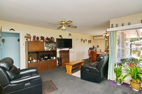 Photo of property in 71 Vancouver Crescent, Wainoni, Christchurch, 8061