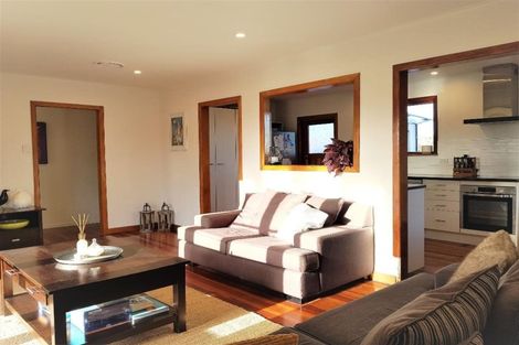 Photo of property in 660 Te Atatu Road, Te Atatu Peninsula, Auckland, 0610