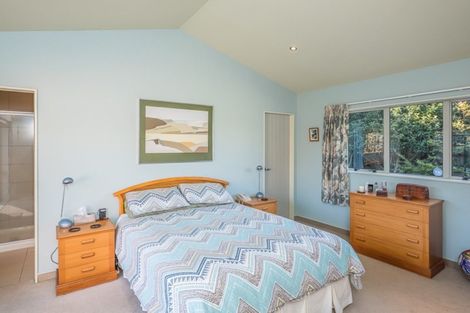 Photo of property in 25 Sams Way, Raumati South, Paraparaumu, 5032