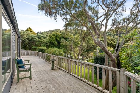 Photo of property in 7 Woodford Way, Crofton Downs, Wellington, 6035