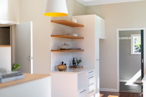 Photo of property in 26 Freeling Street, Island Bay, Wellington, 6023