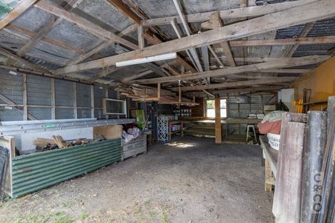 Photo of property in 76 Awaroa Road, Helensville, 0800