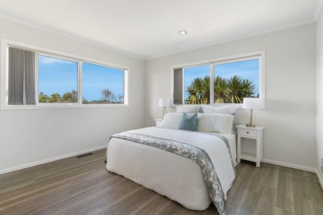 Photo of property in 2/55 Verran Road, Birkenhead, Auckland, 0626