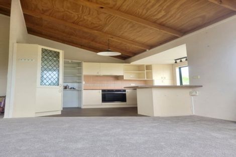 Photo of property in 32 Panorama Drive, Parahaki, Whangarei, 0112