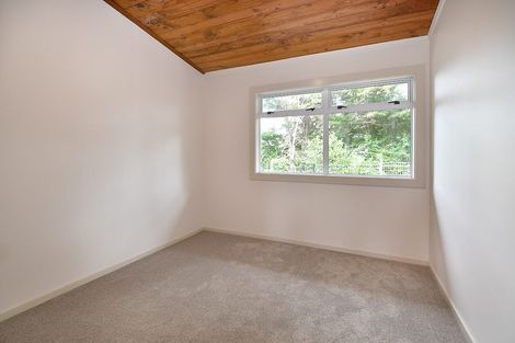 Photo of property in 2127 East Coast Road, Stillwater, Silverdale, 0993