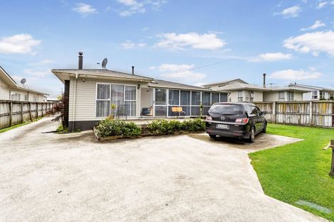 Photo of property in 15 Gardiner Grove, Mangere East, Auckland, 2024