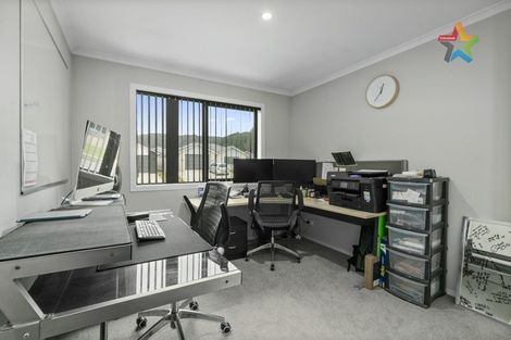 Photo of property in 10 Jack Vaughan Grove, Wainuiomata, Lower Hutt, 5014