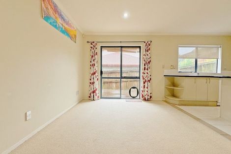 Photo of property in 56 San Marino Drive West, Henderson, Auckland, 0612