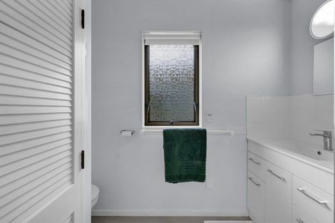 Photo of property in 19a Tukapa Street, Westown, New Plymouth, 4310