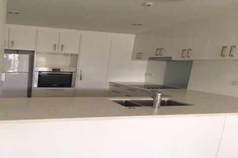 Photo of property in Apollo Apartments, 201/46 Rosedale Road, Rosedale, Auckland, 0632