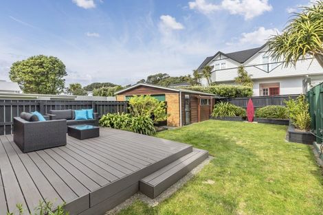 Photo of property in 30 Burnham Street, Seatoun, Wellington, 6022