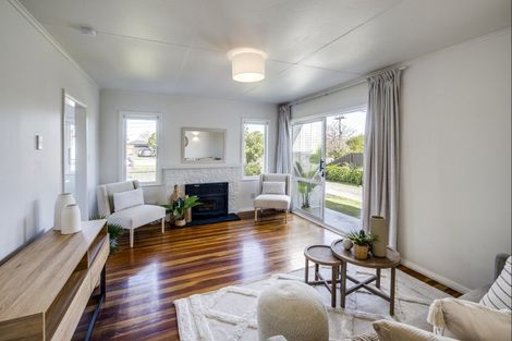 Photo of property in 1 Palmerston Road, Havelock North, 4130