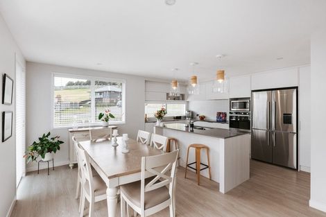 Photo of property in 74 Whakaturou Crescent, Pyes Pa, Tauranga, 3112