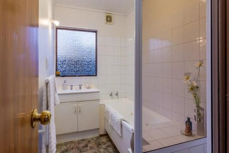 Photo of property in 97a Portage Road, New Lynn, Auckland, 0600