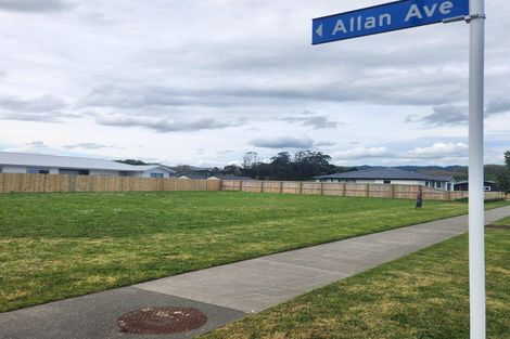 Photo of property in 27 Allan Avenue, Lytton West, 4071