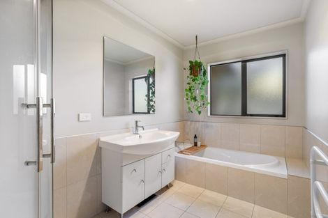 Photo of property in 60a Harrisville Road, Tuakau, 2121