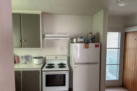 Photo of property in 1/23 Sovereign Place, Glenfield, Auckland, 0629