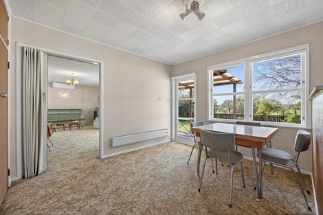 Photo of property in 16 Cascades Road, Pakuranga Heights, Auckland, 2010