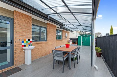 Photo of property in 102 Carruth Road, Papatoetoe, Auckland, 2025