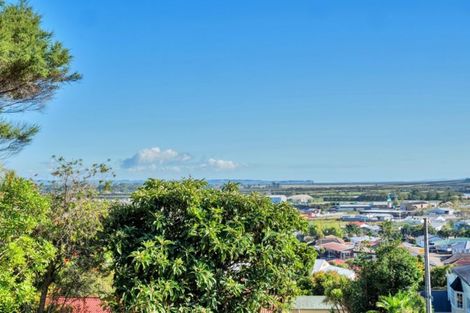 Photo of property in 11 Gow Street, Helensville, 0800