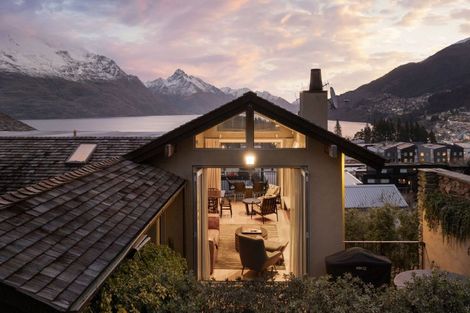 Photo of property in The Woods, 12u 5 Dublin Street, Queenstown, 9300